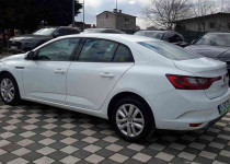 RENAULT MEGANE SEDAN JOY 1.3 TCE EDC 140 FAZ2