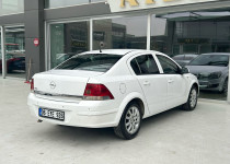 2013 MODEL 1.6 LPG Lİ SEDAN EDİTİON KAZASIZ BOYASIZ