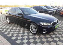 BMW 520i SEDAN LCI 1.6 170 LUXURY LINE