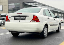 2001 232.000 KM‘DE HATASIZ TEMİZ BAKIMLI 1.6 AMBIENTE FOCUS