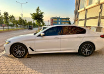 OPER OTOMOTİV DEN 2021 MODEL BMW 520 i HATASIZ BOYASIZ EN FUL MODELİ