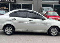 CEYLİN OTOMOTİVDEN 2011 MODEL DİZEL OTOMATİK HYUNDAİ ERA