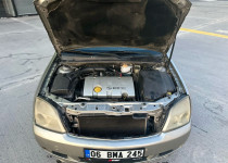 E&Y otomotiv 2003 MODEL DEĞİŞENSİZ BAKIMLI 1.6-16V OPEL VECTRA C