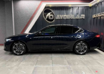2024~BAYİİ~520i İÇ&DIŞ //M SPORT~BOYASIZ~HEAD-UP+SOĞUTMA+HARMAN