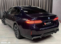 2024~BAYİİ~520i İÇ&DIŞ //M SPORT~BOYASIZ~HEAD-UP+SOĞUTMA+HARMAN