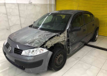 PAZARLIKSIZ BU GÜNE ÖZEL PLAKALI RUHSATLI 2004 RENAULT MEGAN 2