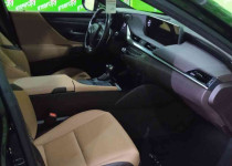 LEXUS ES 300H BUSINESS PLUS E-CVT