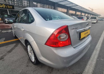 FORD FOCUS TİTANİUM 1.6 SERVİS BAKIMLI TAM OTOMATİK VİTES