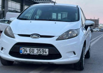 CEYLİN OTOMOTİVDEN 2010 MODEL HATASIZ BOYASIZ FORD FİESTA