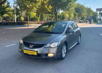 HONDA CİVİC 1.6 i-VTEC PREMIUM OTOMATİK+ LPĞ Lİ++