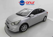 YETKİLİ BAYİDEN-HYUNDAİ ACCENT BLUE 1.4 CVVT MODE PLUS 104.000KM