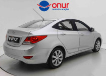 YETKİLİ BAYİDEN-HYUNDAİ ACCENT BLUE 1.4 CVVT MODE PLUS 104.000KM