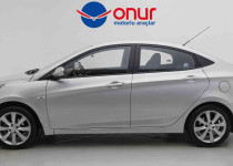 YETKİLİ BAYİDEN-HYUNDAİ ACCENT BLUE 1.4 CVVT MODE PLUS 104.000KM