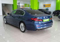 BMW 520i SEDAN LCI 1.6 170 LUXURY LINE