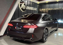 2023~BAYİ~520d xDRİVE İÇ ve DIŞ ///M SPORT~HEAD-UP+VAKUM+4ISITMA