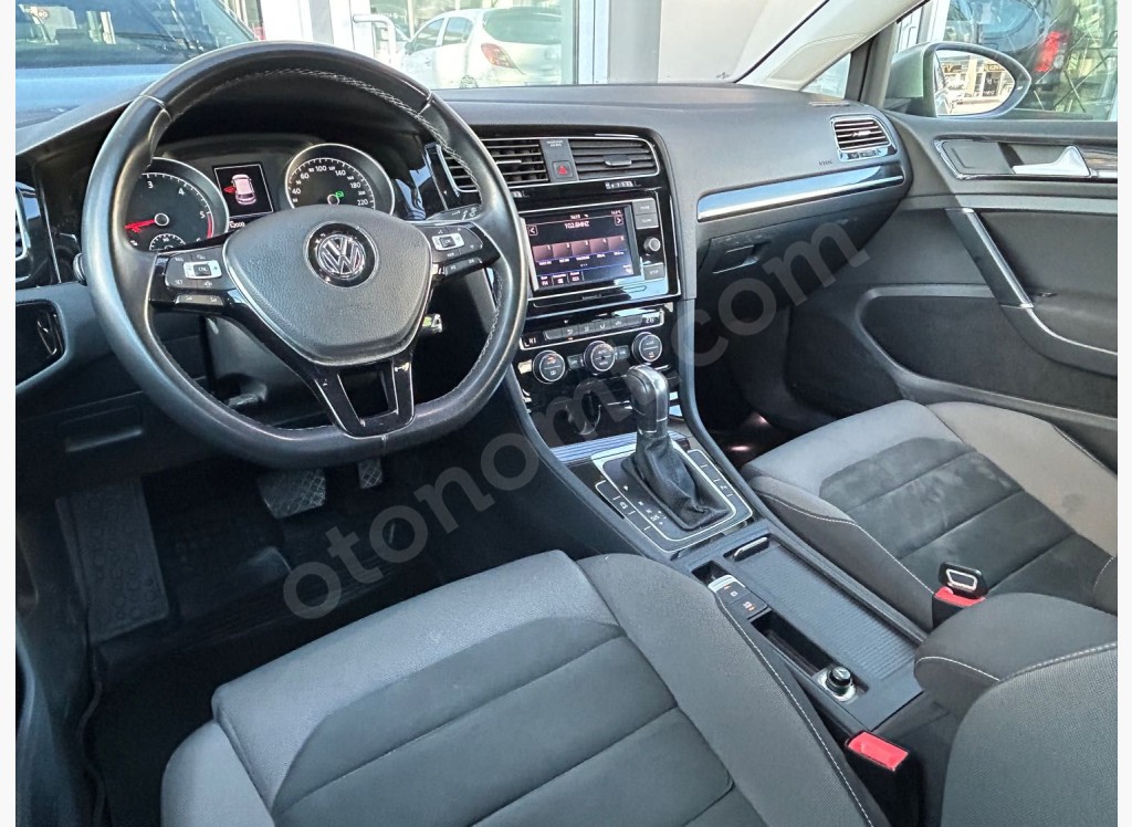 Volkswagen Golf, 2019 MODEL GOLF 1.6 TDI COMFORTLINE DSG 52,000 KMDE ...