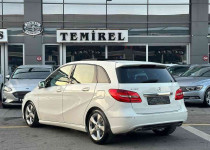 2013 MERCEDES-BENZ B180 SPORT CAM TAVAN BEYAZ BOYASIZ 125KM !