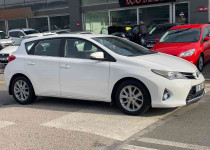 2013 TOYOTA AURİS 1.4 D OTOMATİK VİTES YENİ KASA HATASIZ BOYASIZ