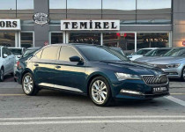 2019 SKODA SUPERB 1.6 TDI PREMİUM HATASIZ BOYASIZ LANSMAN 85KM !