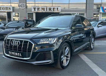 2024 ÇIKIŞLI AUDI Q7 55 TFSİ S LİNE 7 KOLTUK BOYASIZ %20 FATURA++