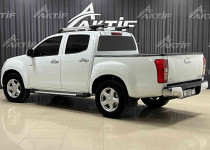 AKTİF den 2012 ISUZU D-MAX 2.5 4X4 V-CROSS OTOMATİK BAKIMLI FULL