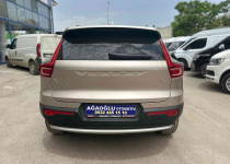 AĞAOĞLUNDAN 2023 MODEL VOLVO XC40 1.5 T2 PLUS BRİGHT EKSTRALI++