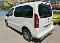 MARKA OTO DAN 2017 MODEL CİTREON BERLİNGO 1.6 HDİ SX 242.000 KM