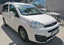 MARKA OTO DAN 2017 MODEL CİTREON BERLİNGO 1.6 HDİ SX 242.000 KM